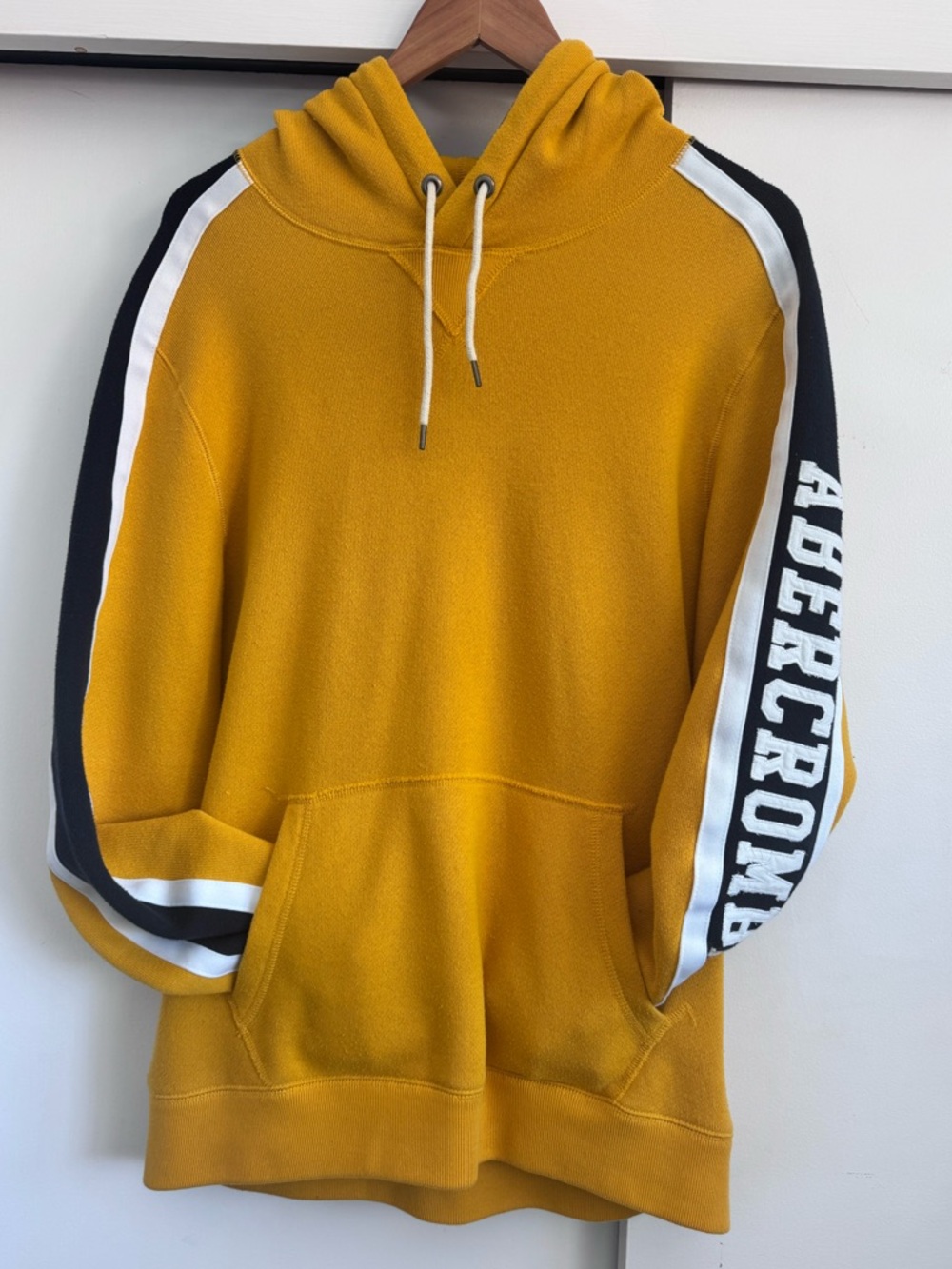 Abercrombie & Fitch Gold Yellow Fleece Pullover Hoodie Front Pocket